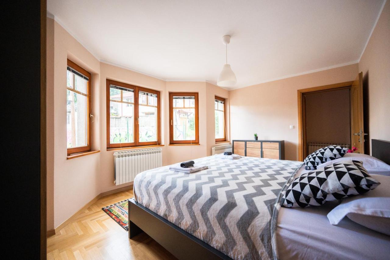 Spacious & Modern Apartments- Old Town Sarajevo Exterior photo